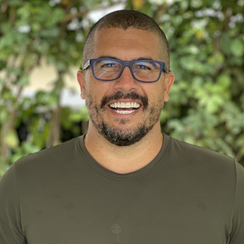 Éder Martins
Coordenador de
Educação Física
CREF: 4526 G/BA
