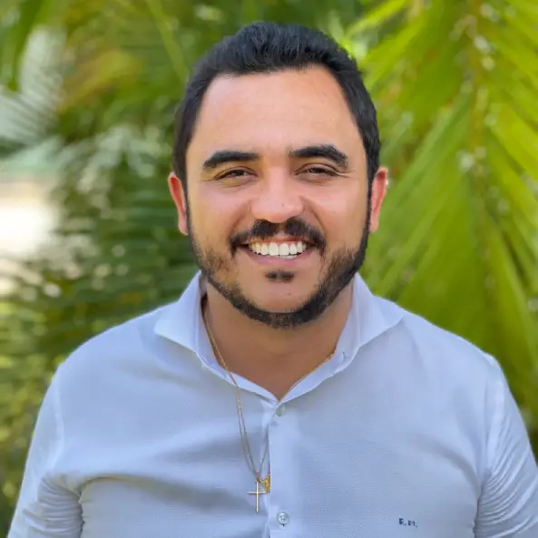 Roberto Menezes
Diretor de Operações e Comercial
CRA-BA: 18472
