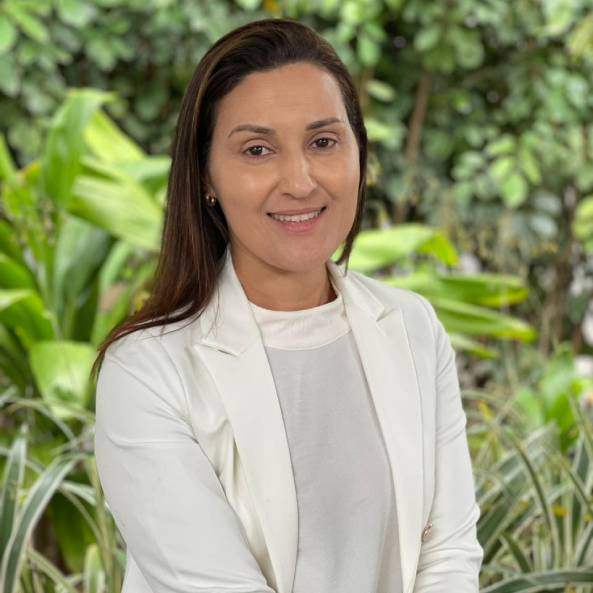 Claudia Lacerda
Gerente de Operações
